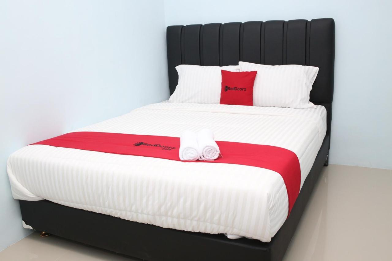 Reddoorz Syariah Near Suncity Mall Madiun Luaran gambar
