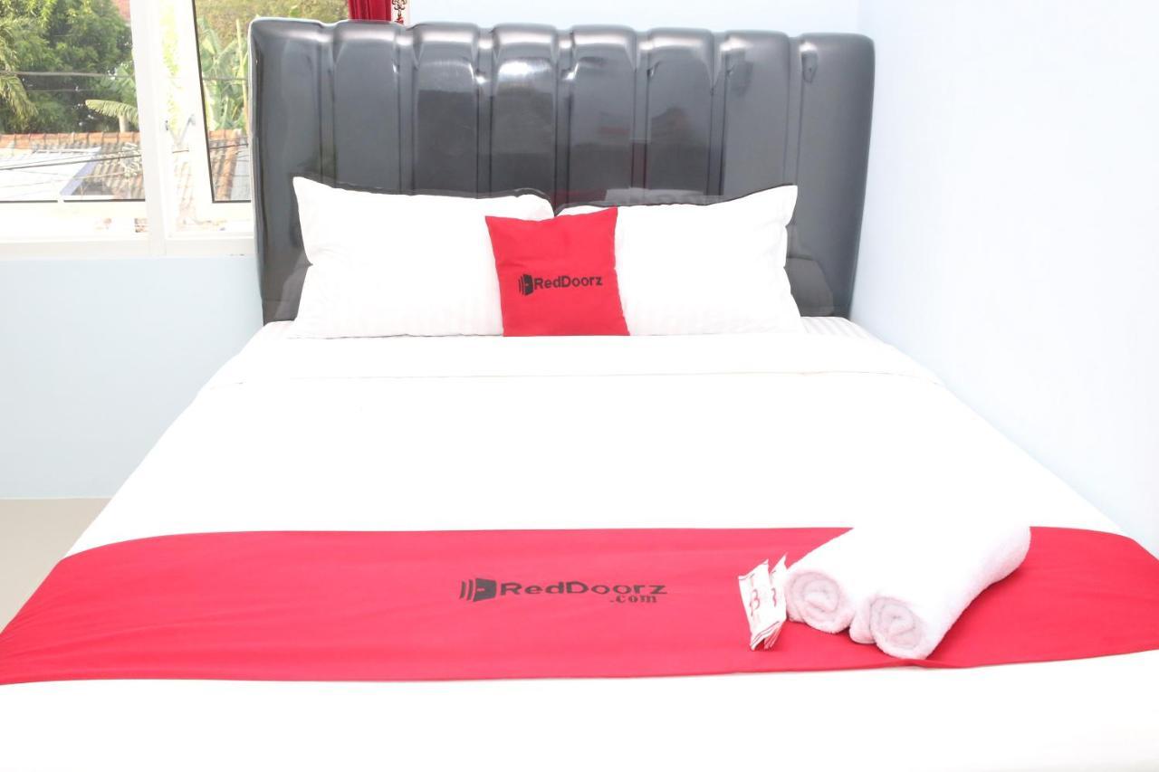 Reddoorz Syariah Near Suncity Mall Madiun Luaran gambar