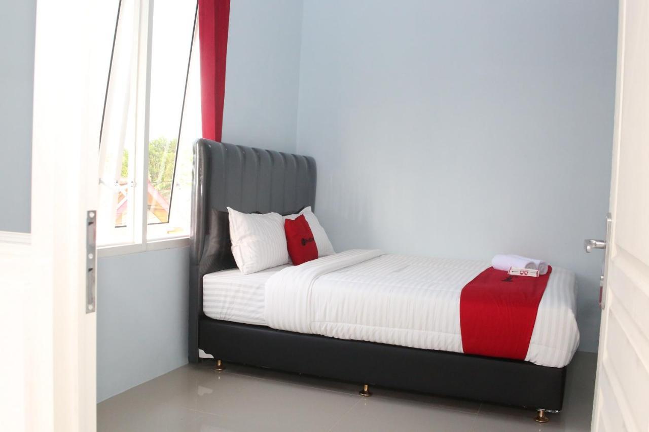 Reddoorz Syariah Near Suncity Mall Madiun Luaran gambar