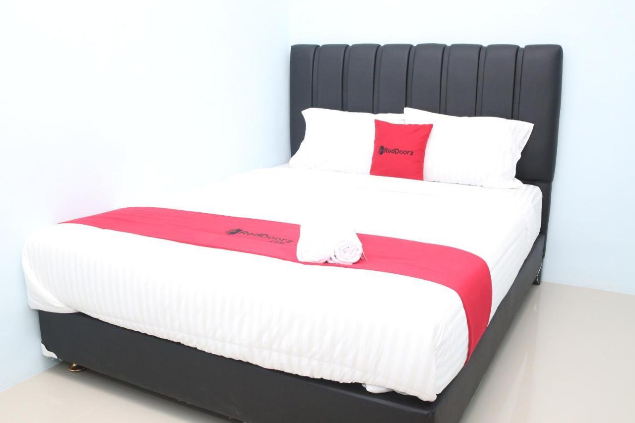 Reddoorz Syariah Near Suncity Mall Madiun Luaran gambar