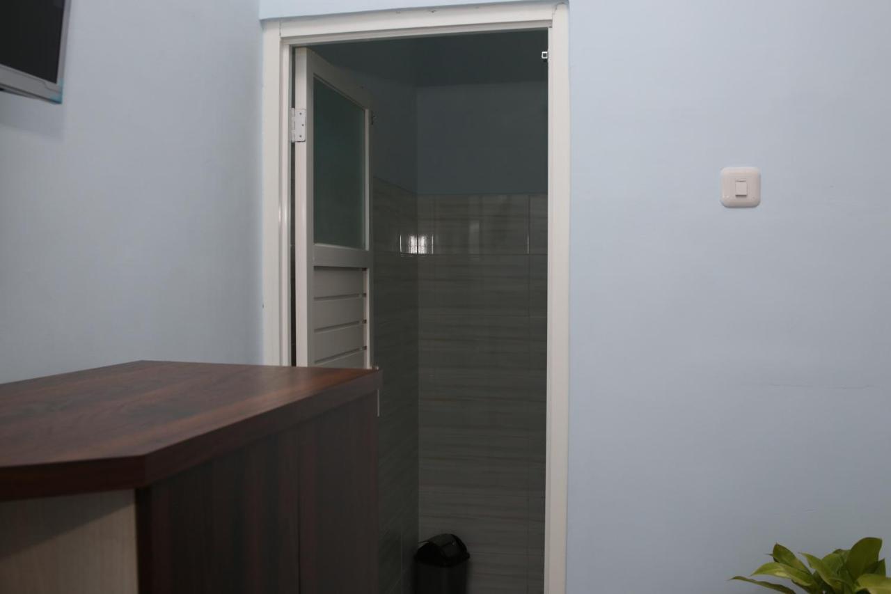 Reddoorz Syariah Near Suncity Mall Madiun Luaran gambar