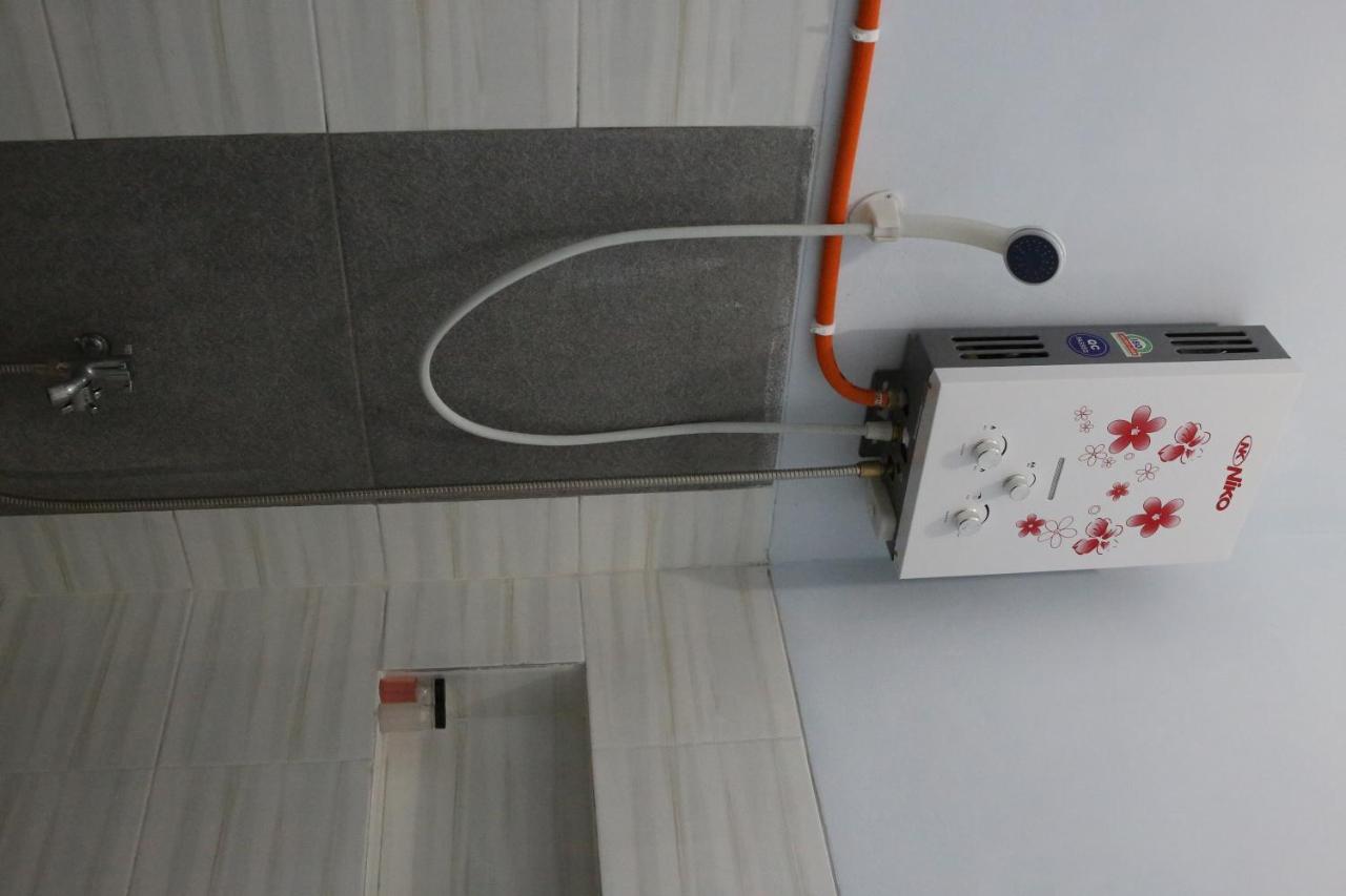 Reddoorz Syariah Near Suncity Mall Madiun Luaran gambar